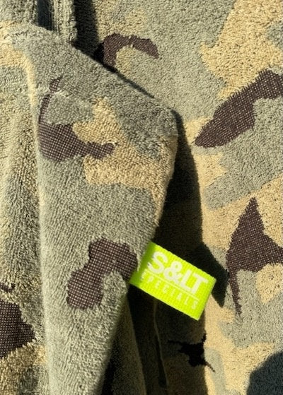 Neongele label S< Specials