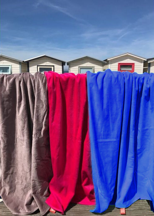 velours strandlaken_kobalt_taupe_fuschia