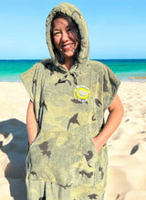 Bestickter Surfponcho