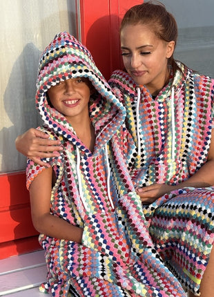 Kinder poncho Pom