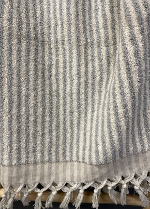 Luxe hamamdoek met franjes lichtgrijs