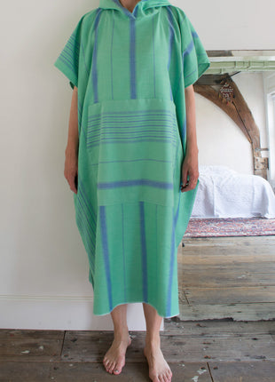 Ottomania surf poncho jadegroen
