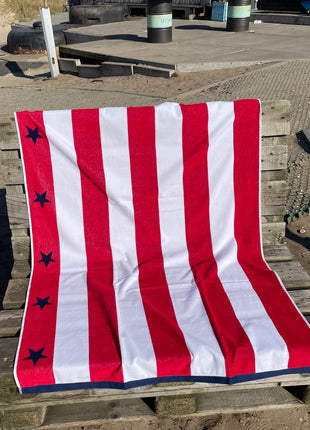Rode strandhanddoek marinestijl