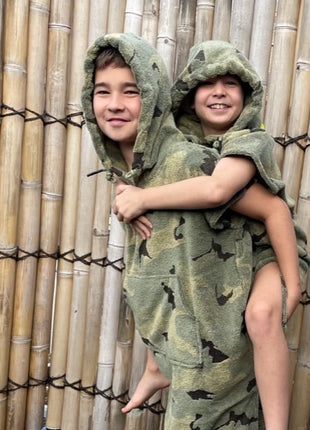 surfponcho-camo-kids