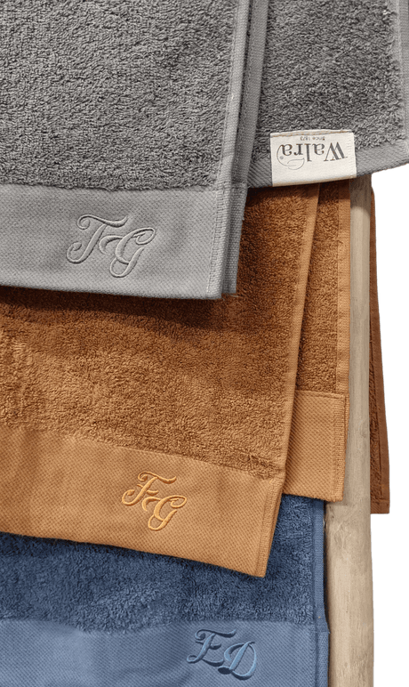 Walra remade cognac,blauw, taupe met initialen